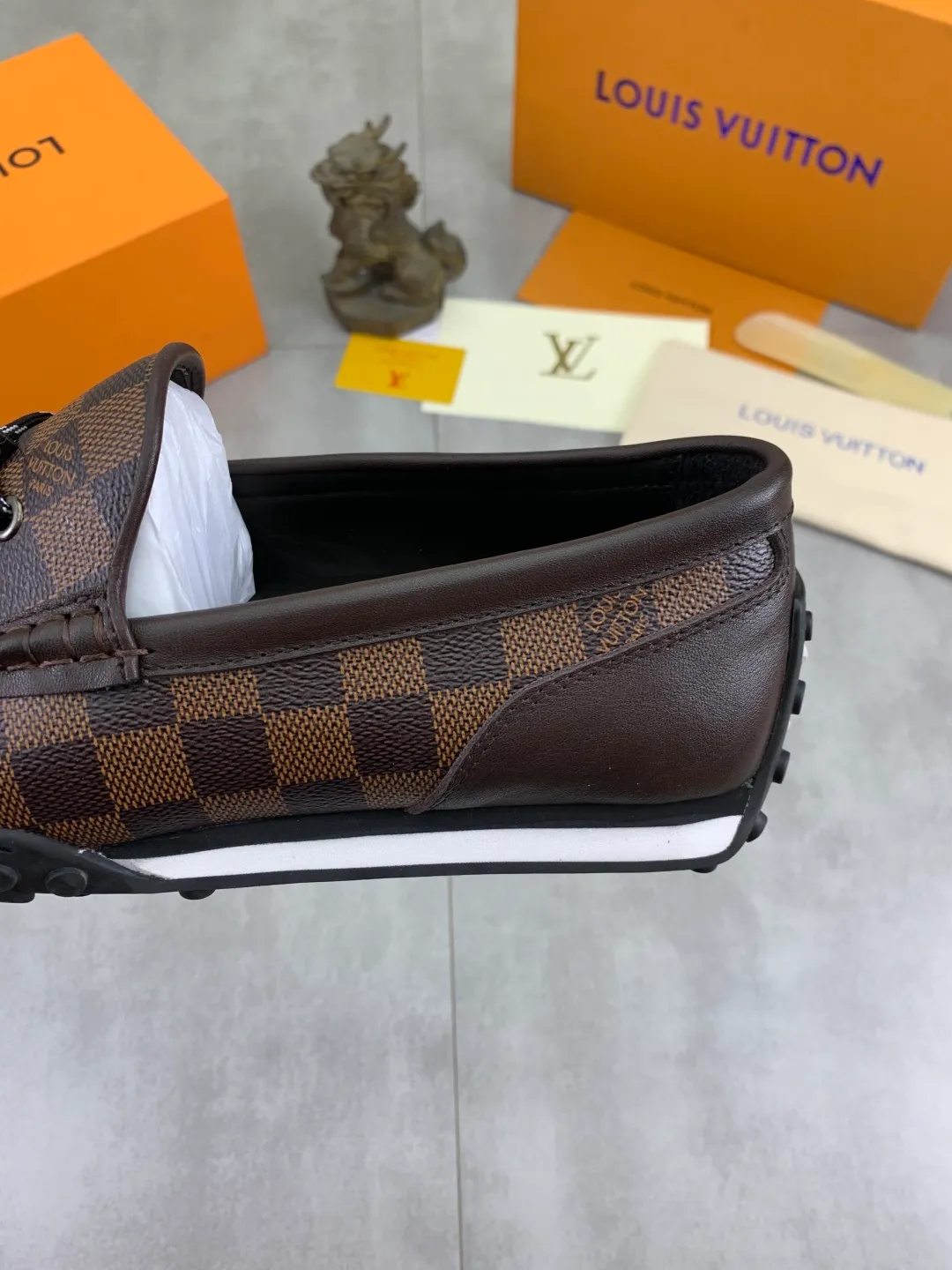 Men's Men's Shoes 💰P640 New Style 💶[LOUIS VUITTON] Water-dyed Niuli Original Order New Style 🍀LV Louis Vuitton *——Top version of LV classic leather shoes! Made of imported original calfskin, original leather side strips and wear-resistant high-end rubber outsole! High quality products! Color: black optional Size: 39-45